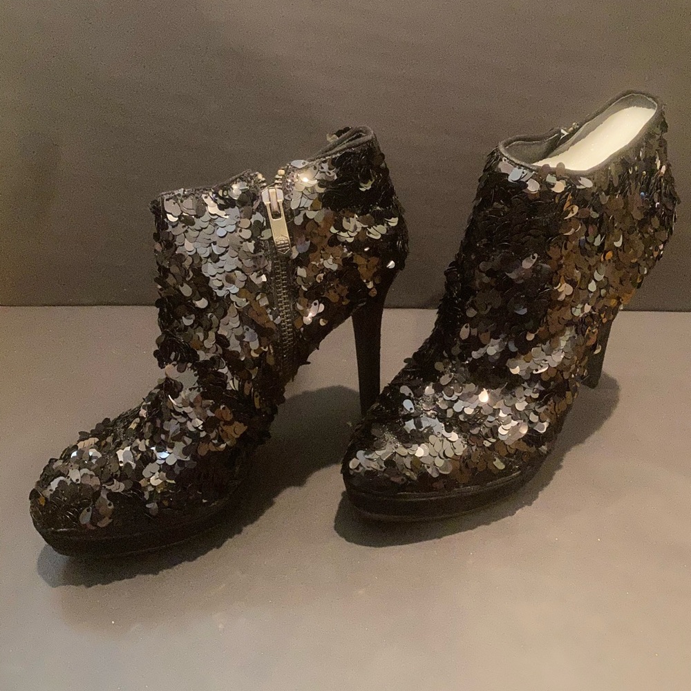 Vince Camuto Pump